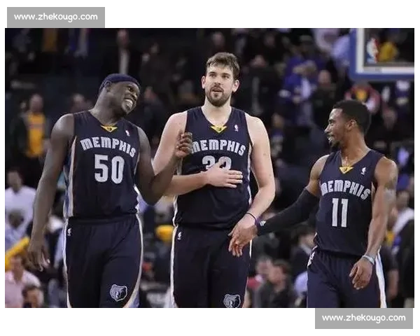 西部四强今夏引援解析:勇士换血、马刺蓄力、灰熊补强、独行侠冲冠 西部四强今夏引援解析:勇士换血、马刺蓄力、灰熊补强、独行侠冲冠